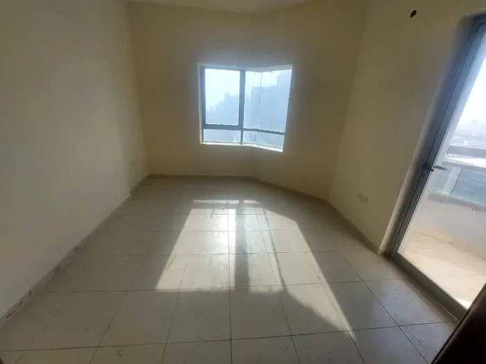 شقه   غرفه   وصاله ومطبخ  2حمام  تكييف مركزي في عجمان العنوان  النعيميه قريبه  علي محمد بن زايد مباشر  مخرج دبي والشارقه//Room apartment, hall, and kitchen 2 bathrooms central air conditioning in Ajman, the address, Al -Naimia, relative Ali Mohammed  : Image 1