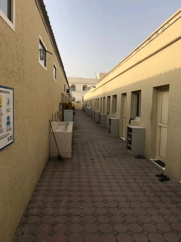 سكن عمال بدخل 700000 الف درهم سنوي : Image 1