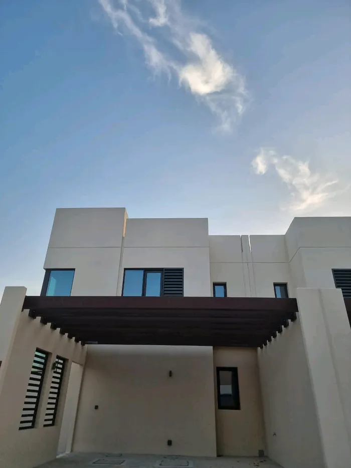 Townhouse for rent in Al Jurf, Abu Dhabi : Image 1