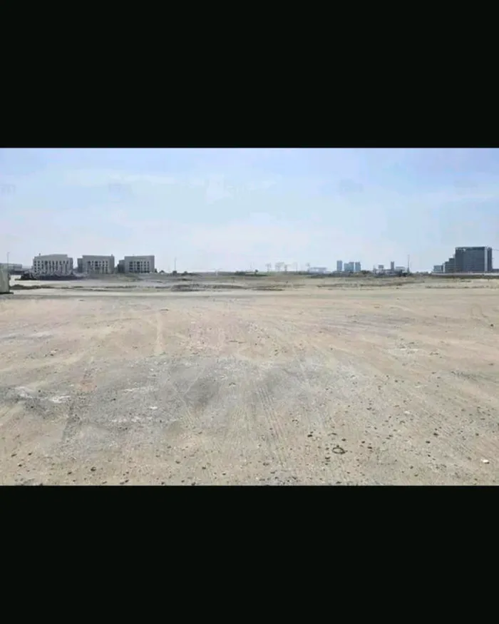 Residential and commercial land : Image 1