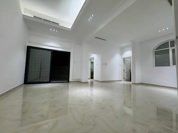 غرفتين وصاله مع بالكونه بمدينة الرياض جنوب الشامخة : Image 1