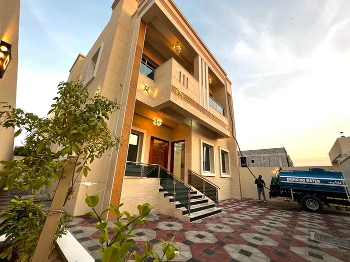 فيلا اول ساكن 5غرف ماستر : Image 1