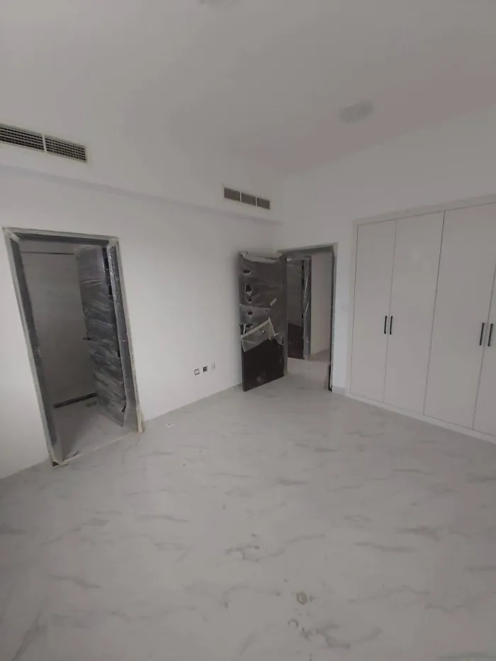 📢 للإيجار السنوي في عجمان  اول ساكن–الروضه2 🏠غرفه وصاله  قريبه من الشارقه ودبي//📢 For annual rent in Ajman, first tenant - Al Rawda 2 🏠 One bedroom and a hall, close to Sharjah and Dubai : Image 1