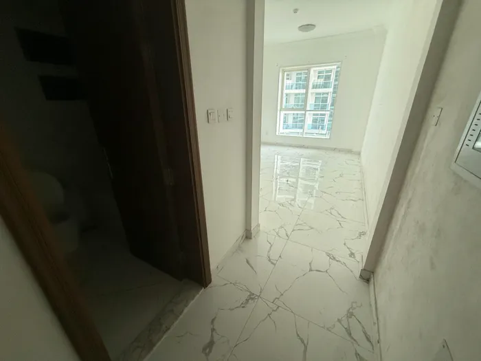 For rent an annual studio in Ajman, Rashidiya 1, near the port and close to all services : Image 1