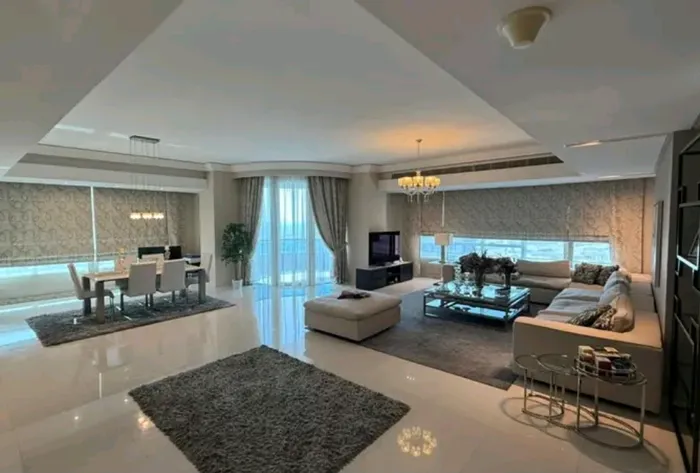 The Blue Tower : Image 1