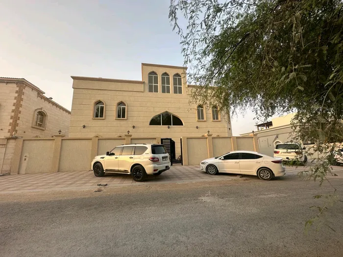 فيلا سكني استثماري للبيع مساحة 6750قدم زاوية شارعين : Image 1