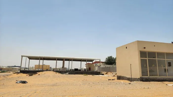 ارض مقسمه قطعتين للايجار السنوى فى ام القيوين : Image 1