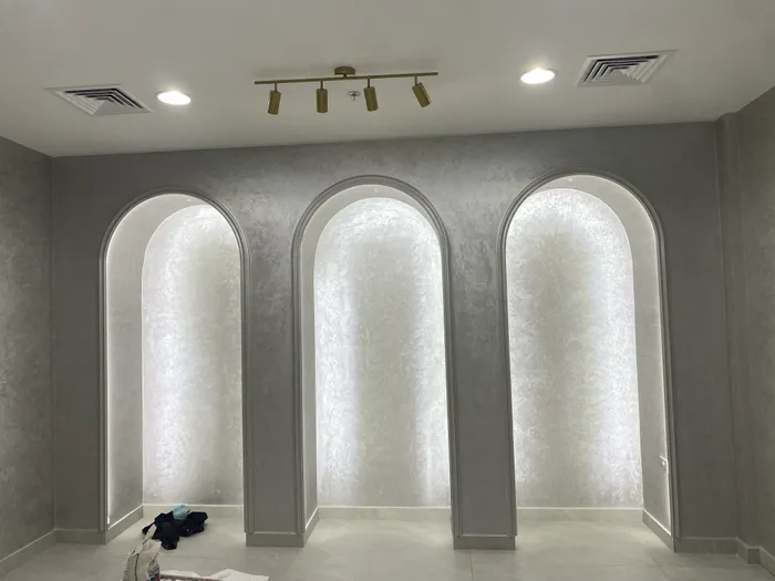 A golden investment opportunity — a luxury salon for sale in Dubai Al Khawanj Center 🌟

Are you looking for a ready-made project in the most prestigious locations in Dubai?
An integrated women's salon for sale consists of 4 adjacent shops with a tota : Image 1