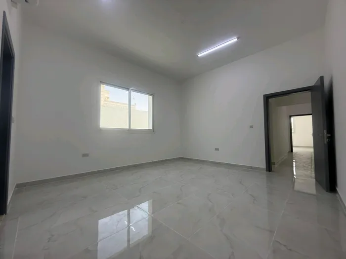 For annual rent, unfurnished studio for families, first occupant : Image 1