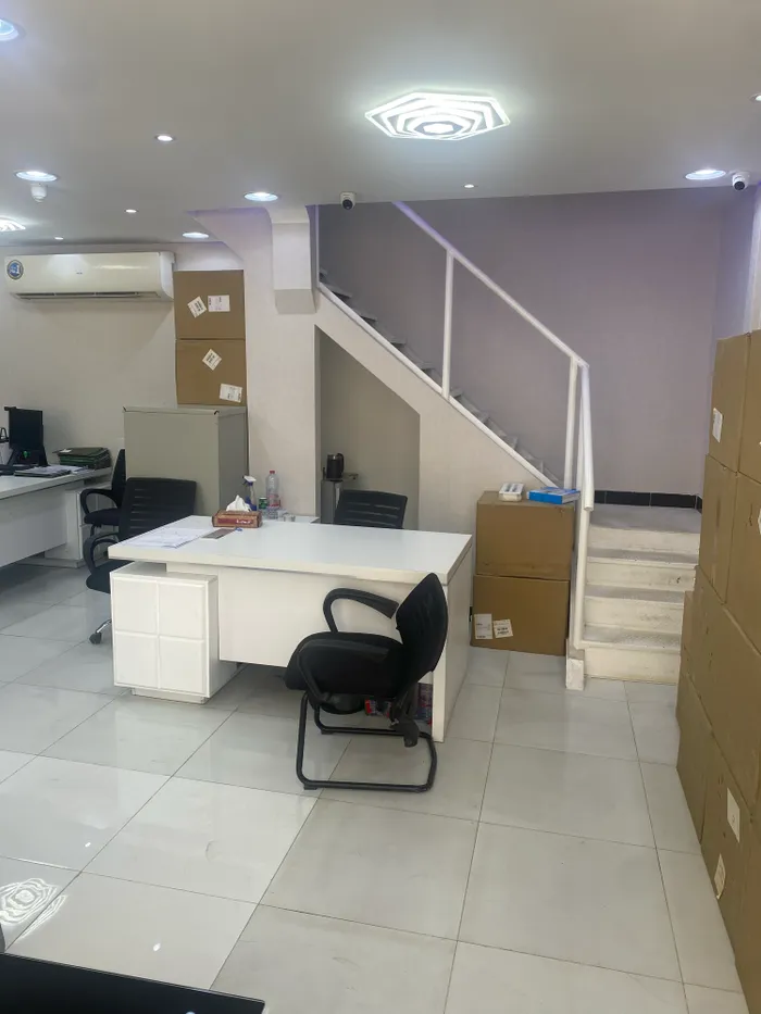 مكتب للبيع في عجمان  الروضة 2  شارع الشيخ عمار موقع مميز : Image 1