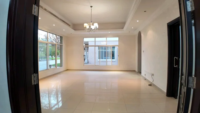 للإيجار فيلا في الطوية : Image 1