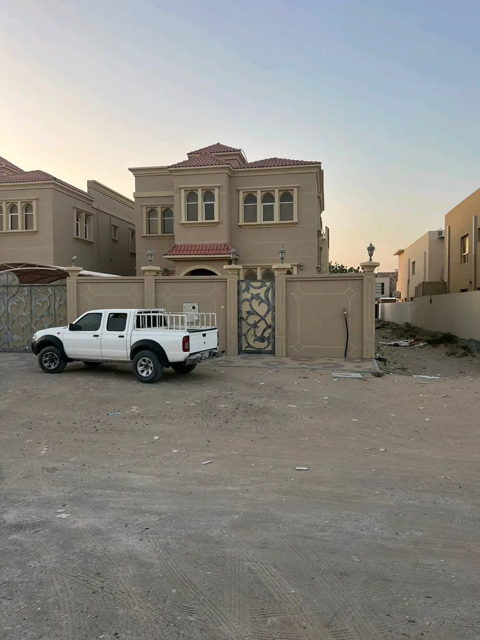 A very special villa for rent in Al Mowaihat : Image 1