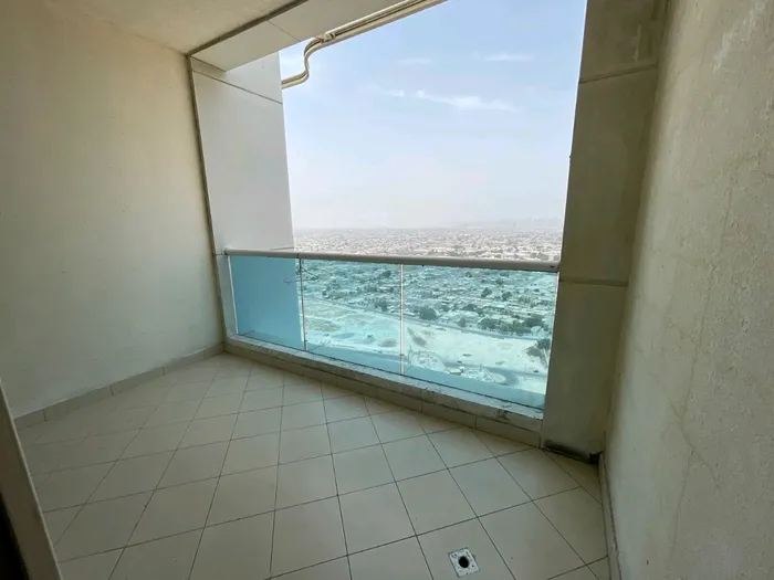🏢 شقة 3 غرف وصالة للبيع – أبراج عجمان ون 🏢
🌊 إطلالة بحرية مباشرة – مساحة واسعة ومميزة : Image 1