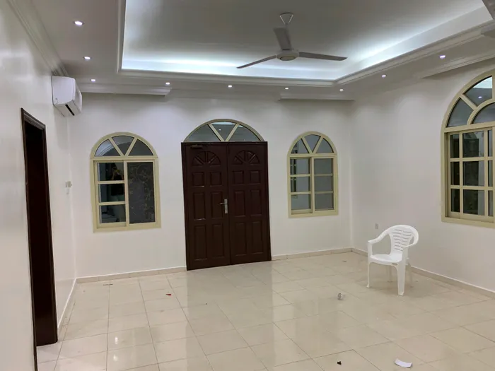 A big villa for rent in Al Mowaihat 2 Ajman : Image 1
