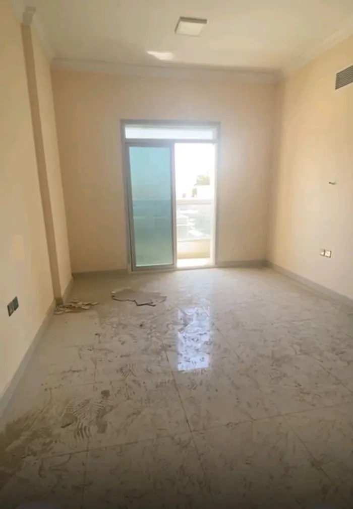 بنايه للبيع او للاستثمار بعجمان المويهات : Image 1