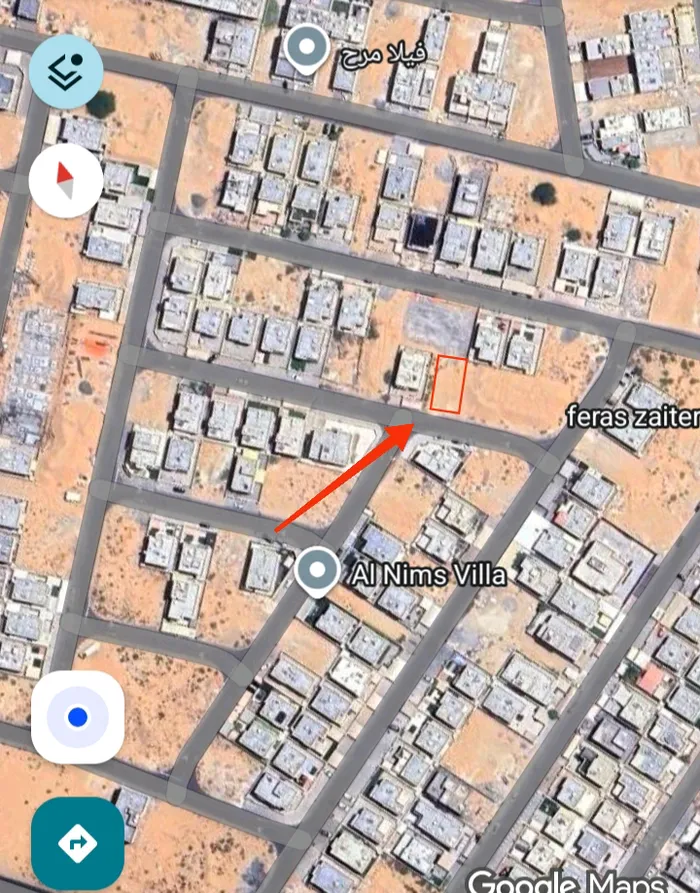 A plot of land for sale in Al Zahia, a wide street with a big bounce in front of the villa : Image 1