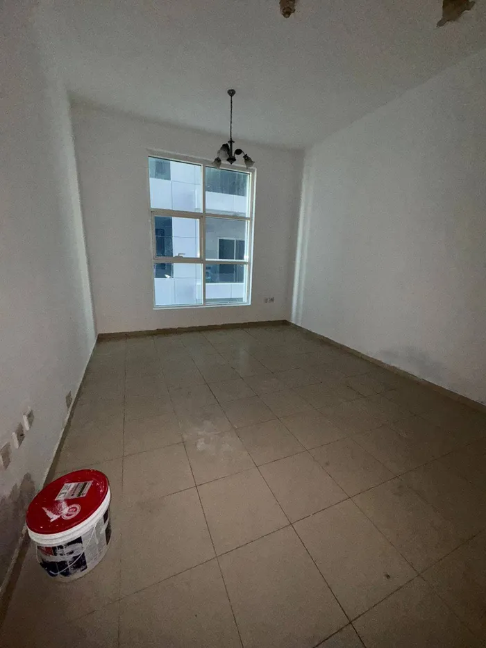 A room and a hall with a balcony, 2 bathrooms, in City Tower : Image 1