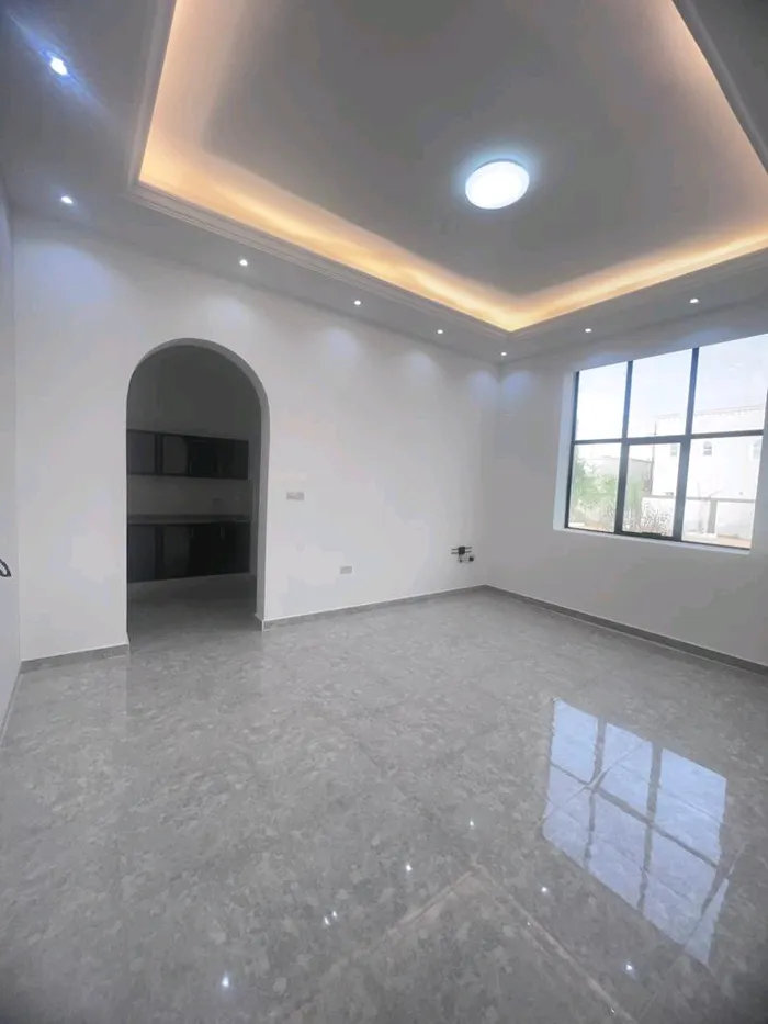 For monthly rent, a large unfurnished studio : Image 1