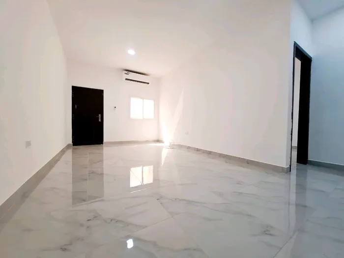 One bedroom apartment with two bathrooms, private entrance, for rent in Riyadh, south of Al Shamkha : Image 1