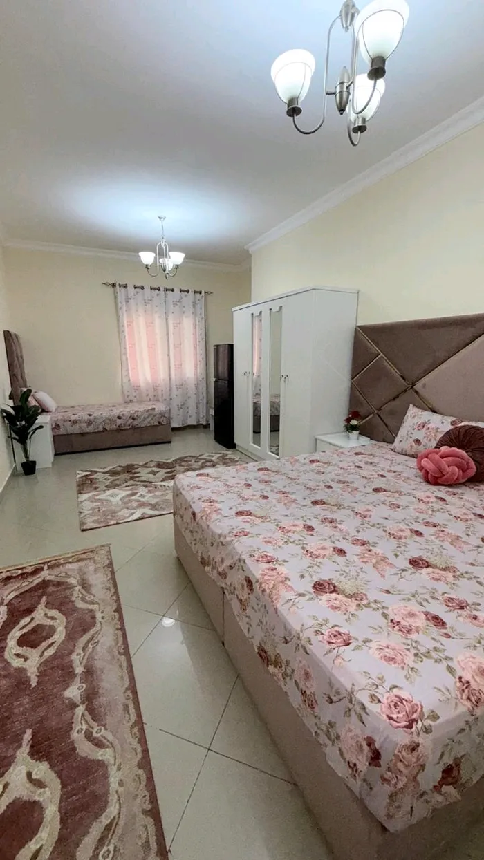 غرفه ماستر فاخره للبنات بالتعاون الشارقه : Image 1
