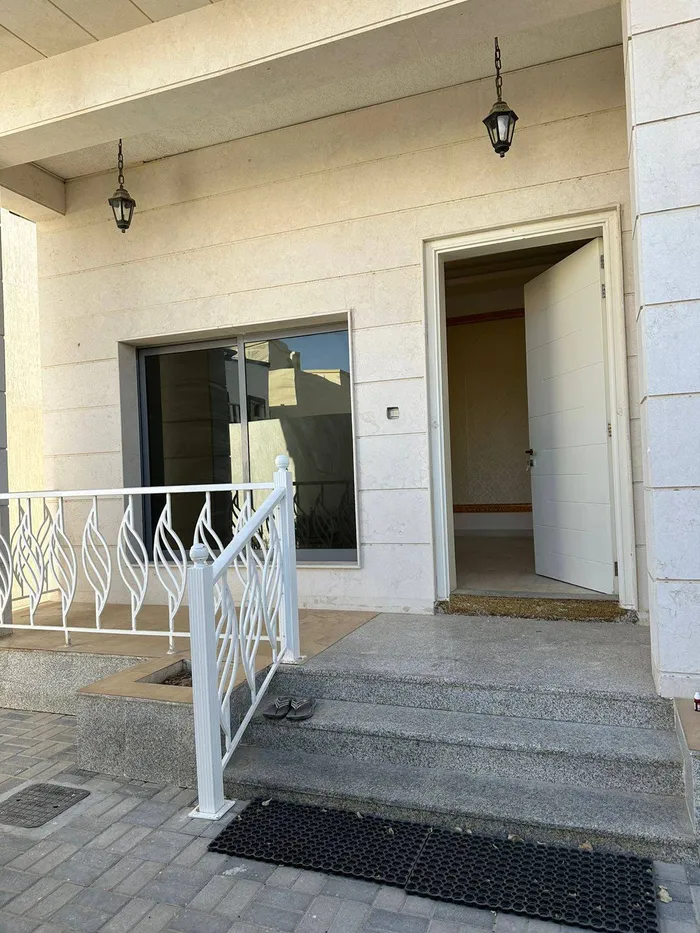 Luxury villa for sale in the Jasmine area : Image 1