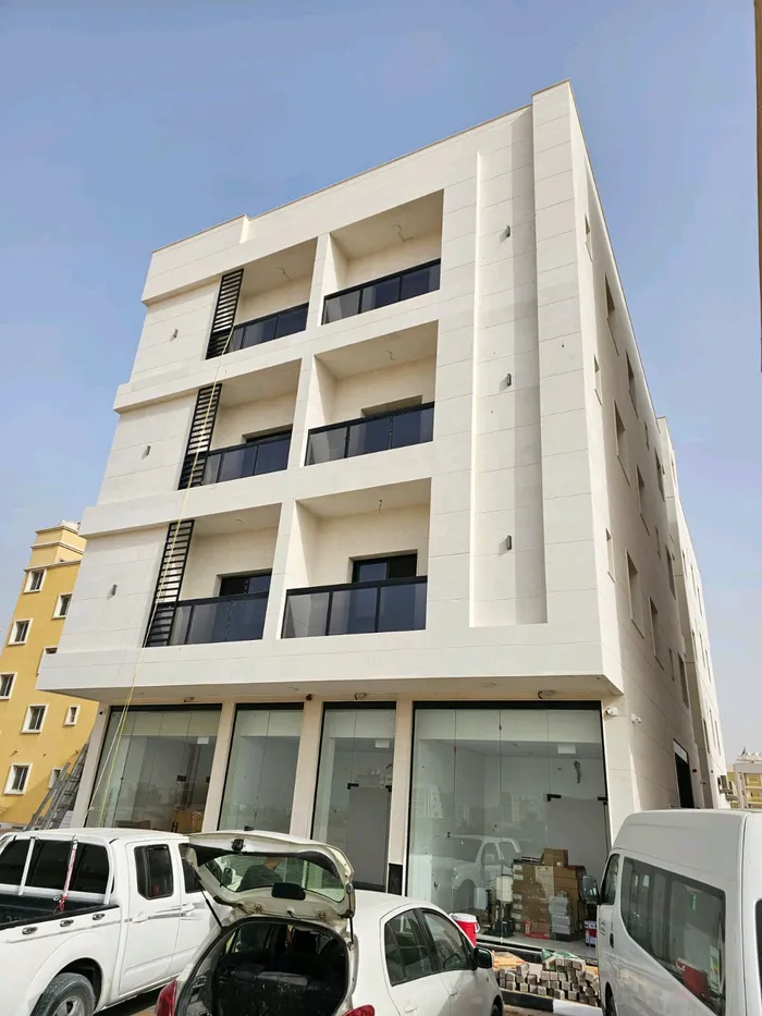 A new building with electricity and air conditioning and a completely stone facade : Image 1