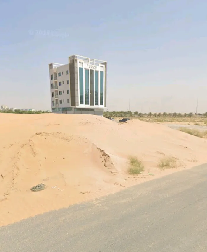 Commercial land in a great location. Alya Global G+4 : Image 1