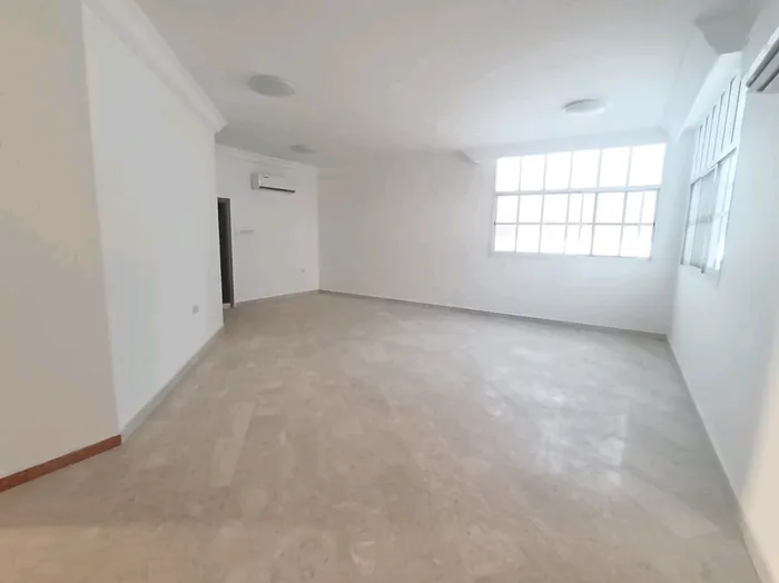 For sale a ground floor villa in Zakher : Image 1