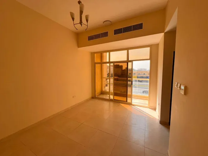 للإيجار اول ساكن غرفه و صاله الجرف 2 عجمان//For Rent: Brand New One-Bedroom Apartment in Al Jurf 2, Ajman : Image 1