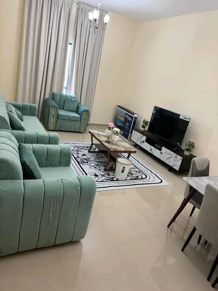 شقه غرفتين وصاله 3 حمام مساحه كبيره 1490 قدم : Image 1