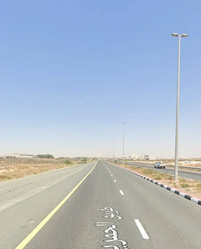 أقوى فرصة في الجرف 3.. أرض سكني تجاري على شارع الحمرية مباشرة وبسعر أقل من السوق : Image 1