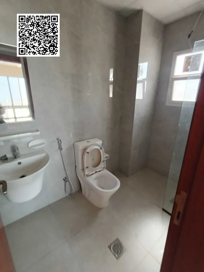 Apartment for annual rent in Jurf 3 : Image 1