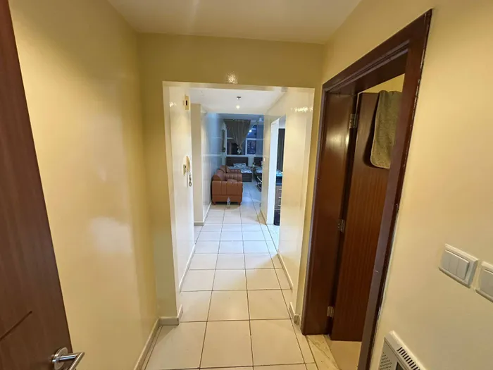 غرفتين وصالة وبلكونة للبيع في ابراج عجمان ون تور عجمان : Image 1