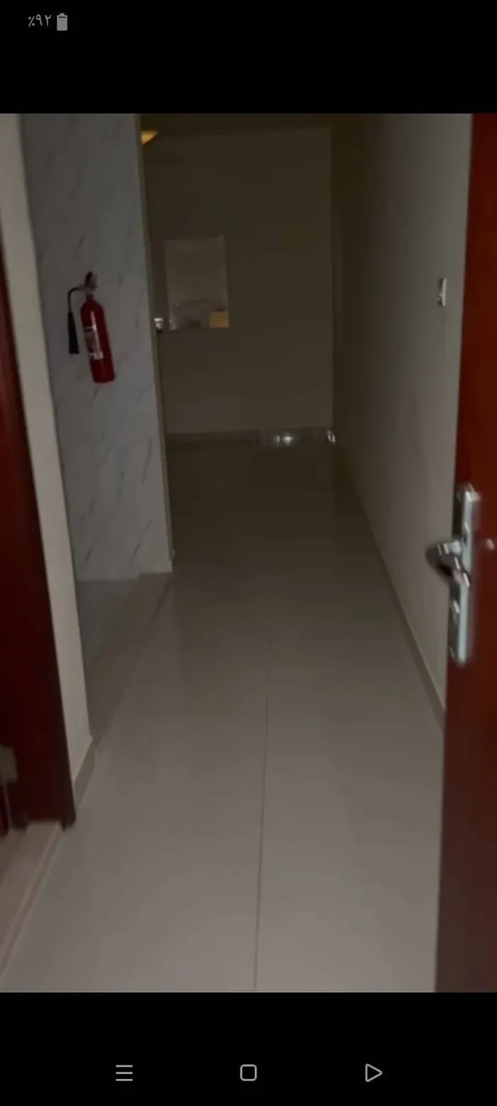 للايجار استديو مساحه واسعه مطبخ منفصل المويهات في عجمان For rent: Spacious studio apartment with separate kitchen in Al Muwaihat, Ajman : Image 1