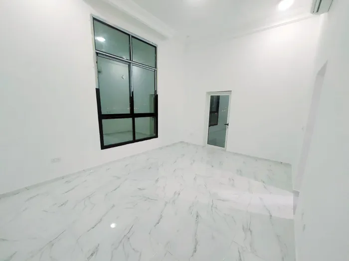 For Rent Apartment in Madinat Al Riyad, Abu Dhabi : Image 1