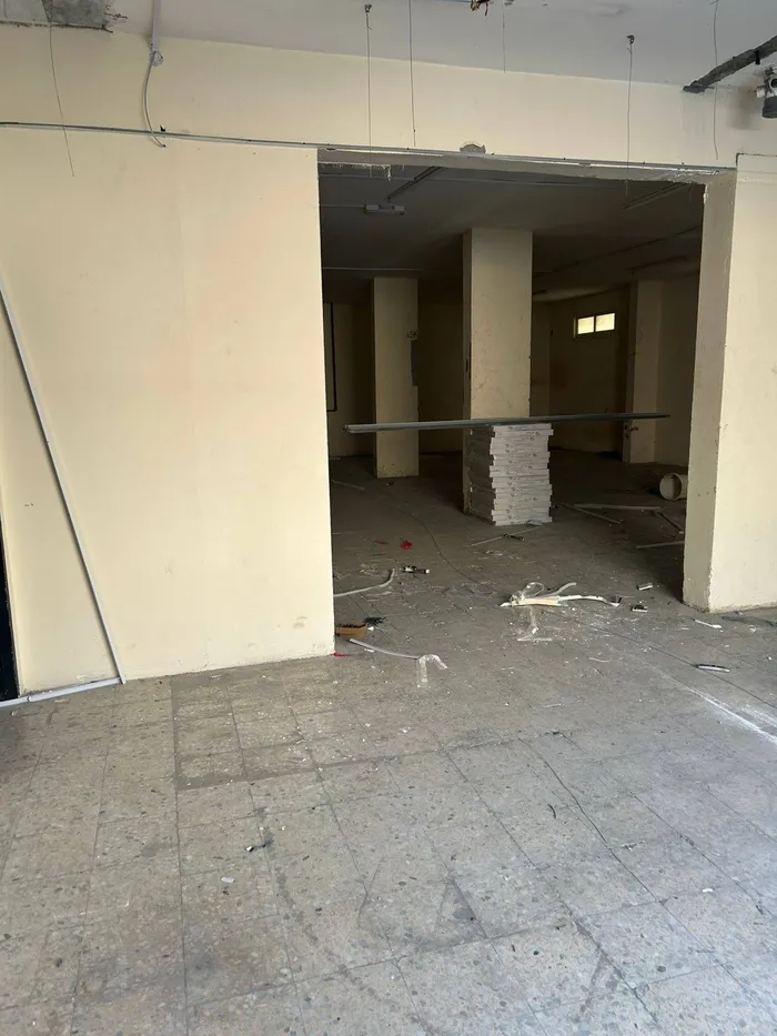 مستودع للايجار السنوي في الجرف الصناعية – موقع استراتيجي بالقرب من شارع الشيخ محمد بن زايد، مخرج دبي والشارقة : Image 1