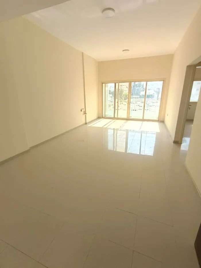 For Rent Apartment in Al Nuaimia 1, Ajman : Image 1