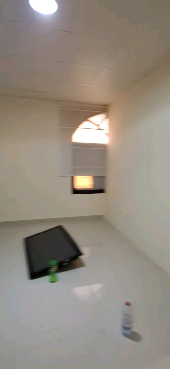للايجار شقق في منطقة جلفار (شعبية راشد) : Image 1