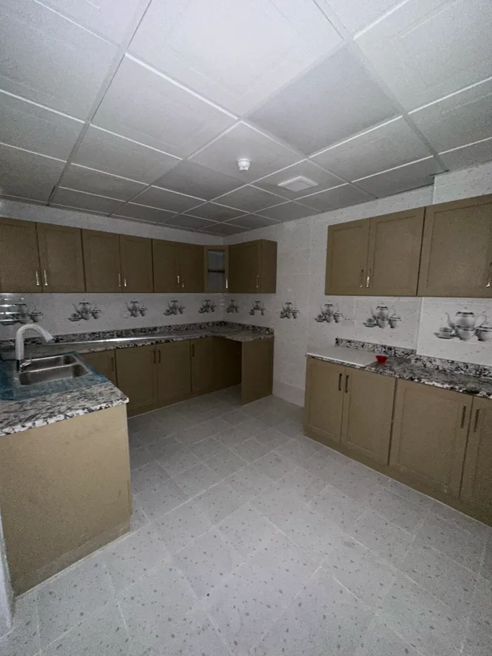 For Rent Villa in Madinat Al Riyad, Abu Dhabi : Image 1