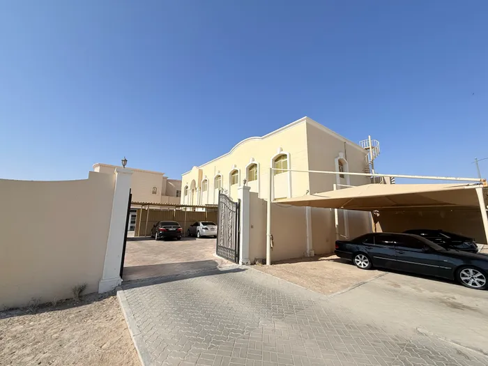 شقة للإيجار في العقابية, العين : Image 1