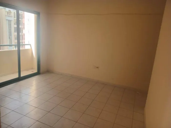 For Rent Apartment in Bu Tina, Sharjah : Image 1
