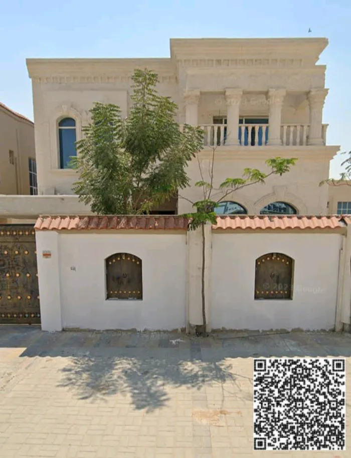 A distinctive classic villa with a large area, Al Rawdha 1, Ajman, near services and main roads : Image 1
