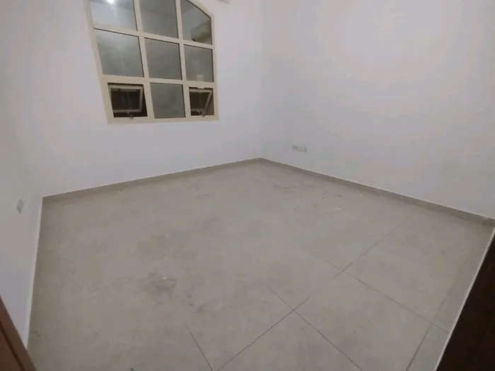 For Rent Apartment in Shakhbout City, Abu Dhabi : Image 1