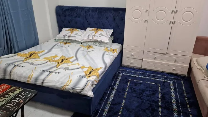 For Rent Apartment in Al Nabaah, Sharjah : Image 1