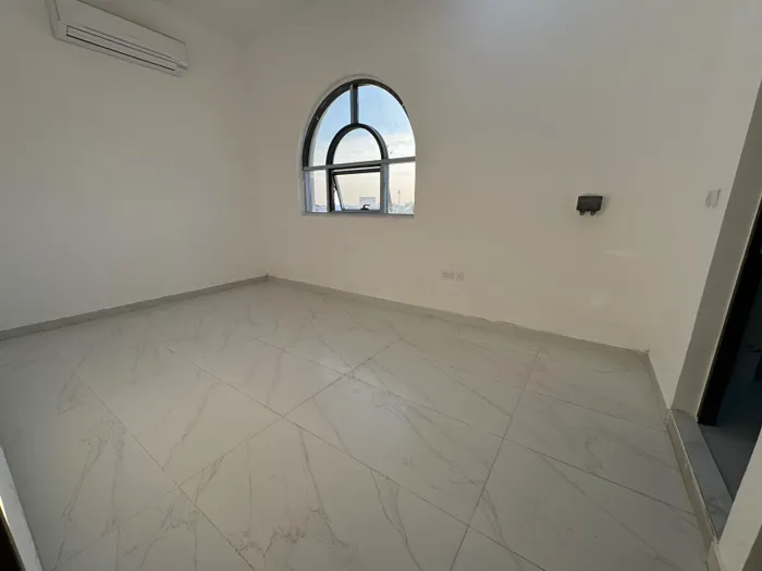 For Rent Apartment in Madinat Al Riyad, Abu Dhabi : Image 1
