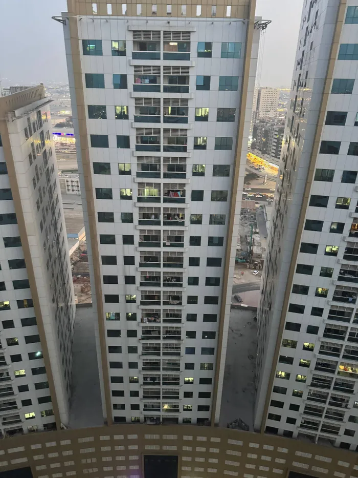 🏢 فرصة مميزة للبيع – أبراج اللؤلؤة | الرشيدية 1 ✨  شقة واسعة 3 غرف نوم : Image 1