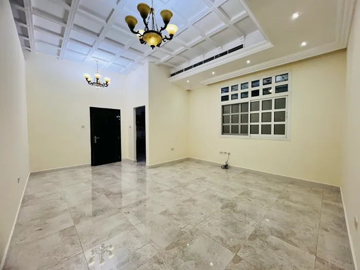 For Rent Apartment in Shakhbout City, Abu Dhabi : Image 1