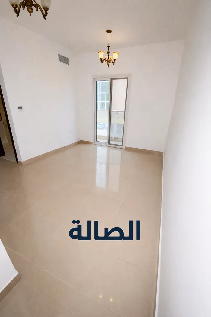 For Rent Apartment in Al Nabaah, Sharjah : Image 1