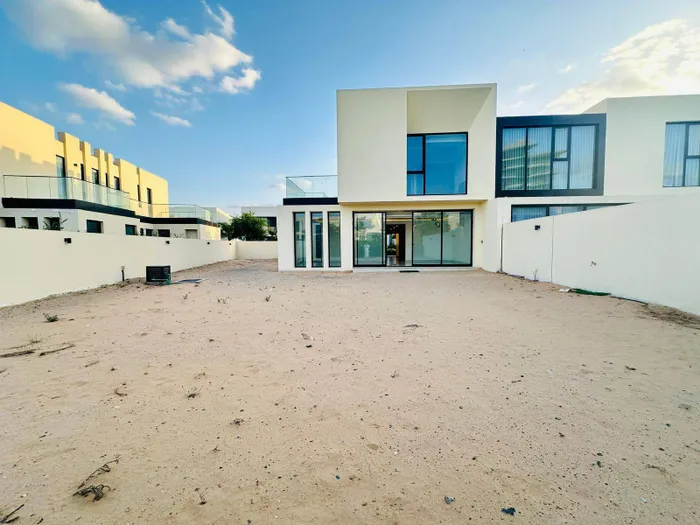 فيلا راقية للبيع في الزوراء – موقع مميز ومواصفات فاخرة : Image 1