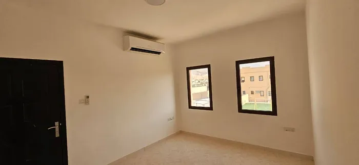 فيلا فاخرة للإيجار – القصيدات رأس الخيمة : Image 1